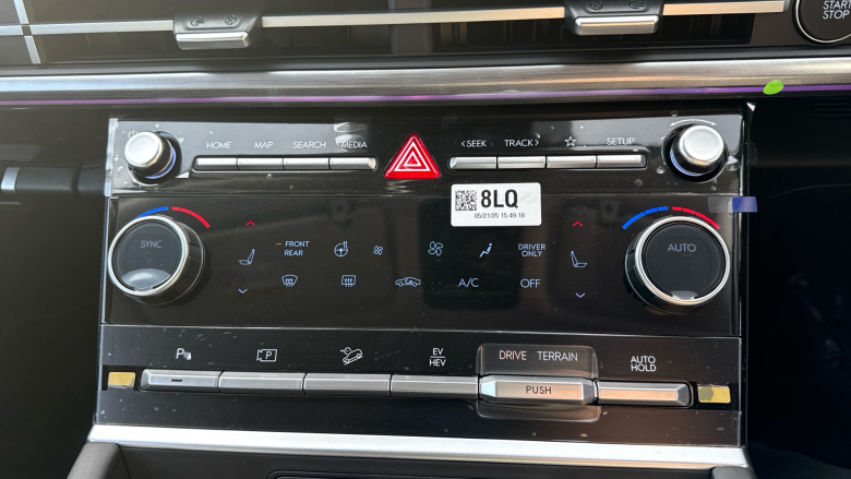 Hyundai SANTA FE 1.6 TGDi Plug-in Hybrid Premium 5dr 4WD Auto Estate